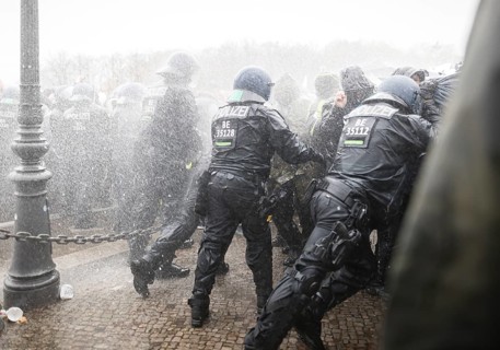 Police action against the demonstration against the reformed Infection Protection Act by Corona sceptics