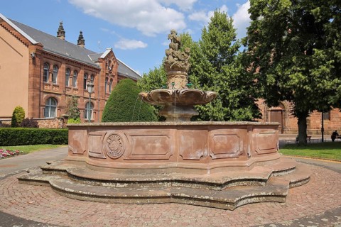 Fontaine aux Abeilles