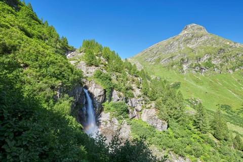 Waterfall with front Kesselkopf