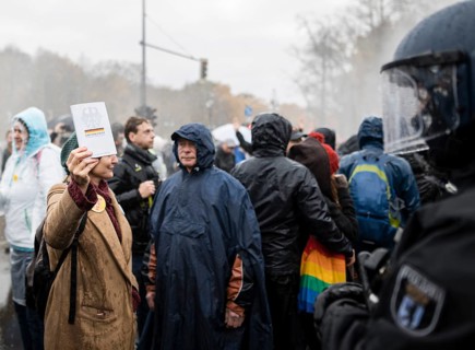 Demonstrators protest against the reform of the infection protection law