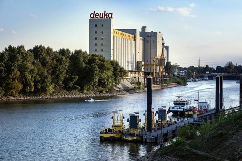 Neuss-Duesseldorf ports
