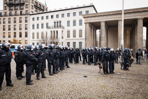 Demonstrators protest against the reform of the infection protection law