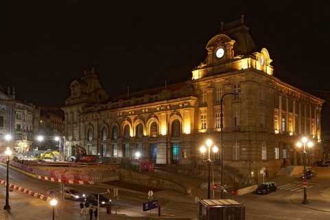 Praca de Almeida Garrett Square and Porto Sao Bento Station by night