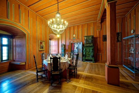 Guest room