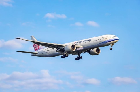 China Airlines Boeing 777-300ER on approach