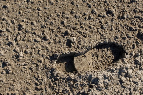 Footstep pattern seen on a concrete background