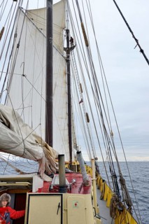 Man in the crow's nest of the two-master Noorderlicht