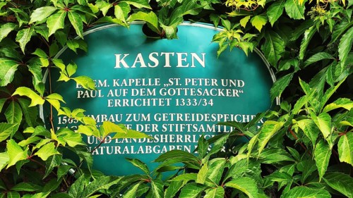 The Kasten is a landmark in the historic centre of the old town. Feuchtwangen