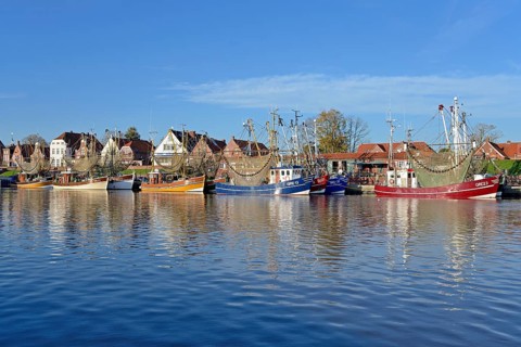 Crab cutter in Greetsiel harbour
