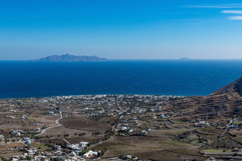 Overlook over the coastline from Pyrgos