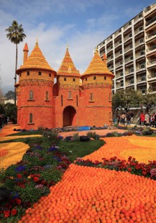 Replica of a castle with lemons and oranges