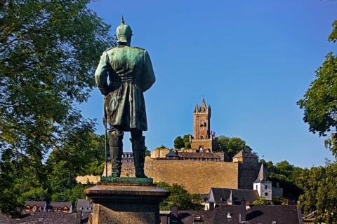 The Bismarck statue and the Wilhelm Tower above the town of Dillenburg