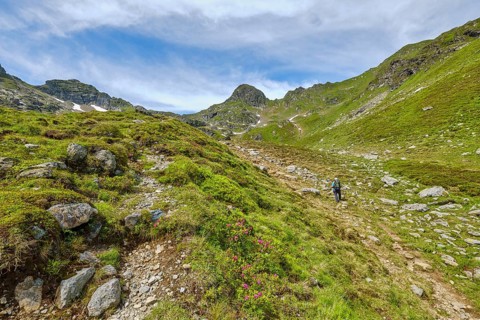 Hiker on the trail to the upper Landawirsee