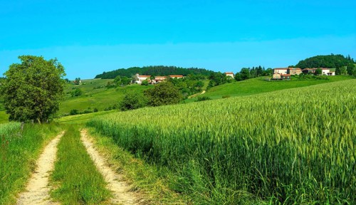 La Chapelle sur Usson village