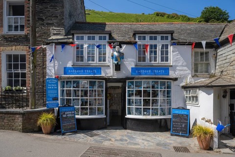 Souvenir shop Ice cream parlour