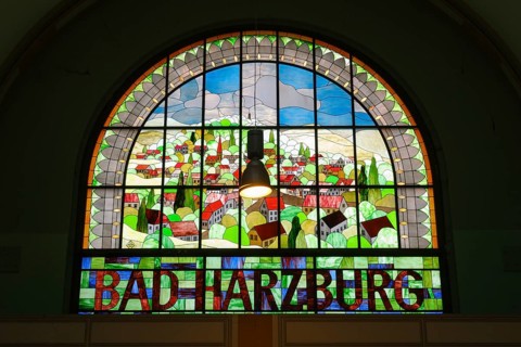 East window with motif in the station reception building