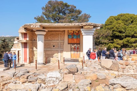 Groups of tourists at the South Propylon