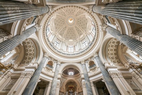 Central room with dome