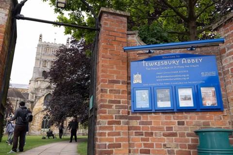Plaque