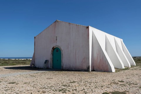 Historic barracks building on the site of the Fortaleza de Sagres fortress