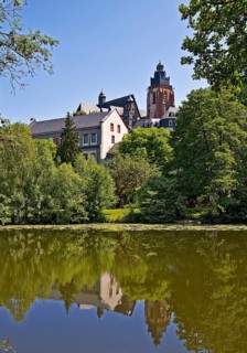 The river Lahn with the cathedral