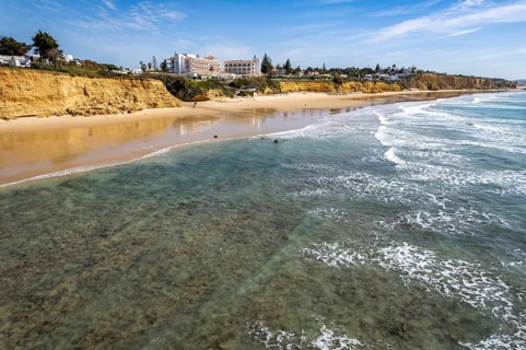 The Fuente de Gallo beach