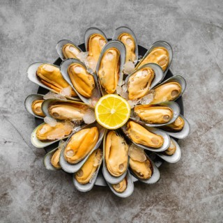 Top view delicious seafood assortment3