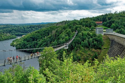 483-metre-long Titan RT suspension rope bridge over the Rappbode dam