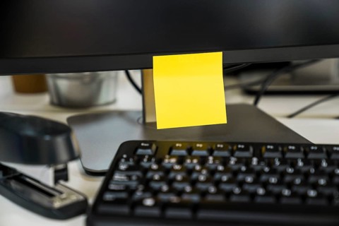Sticky note office