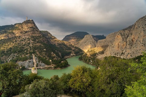 The Tajo de La Encantada reservoir and the Garganta del Chorro gorge