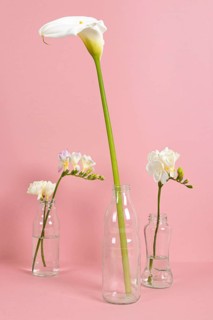 Blossom flowers vase table 1