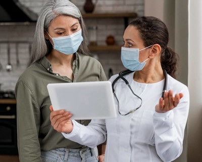 Doctor presenting medical treatment plan