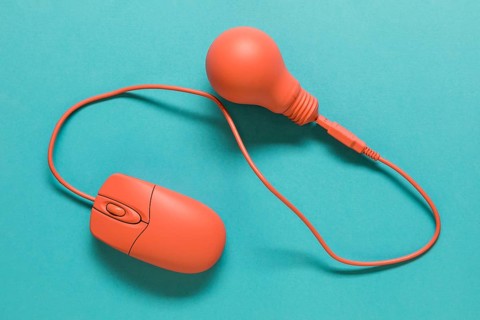 Computer mouse connected light bulb