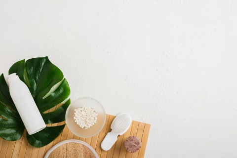 Bath products with leaf table with