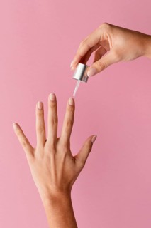 Hand painting nail