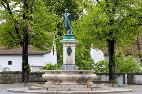 Ludwigsbrunnen on Paradeplatz