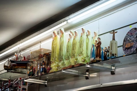 Figures of the Virgin Mary in a souvenir shop in Lisbon