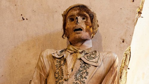 Mummy of a woman