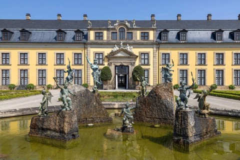 Neptune Fountain and Herrenhausen Gallery Buildings in Herrenhausen Palace and Herrenhausen Gardens