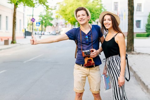 Couple vacation waiting taxi