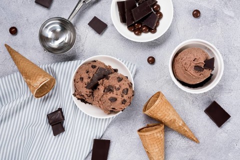 Top view delicious ice creams table