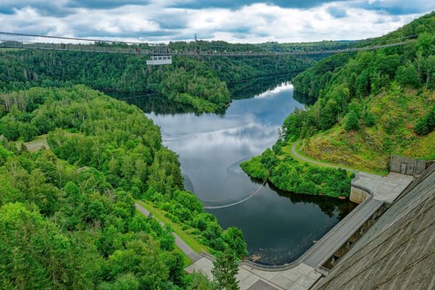 483-metre-long Titan RT suspension rope bridge over the Rappbode dam