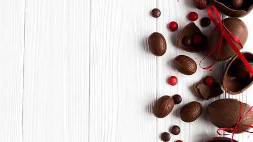 Chocolate eggs candies