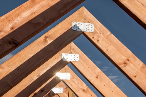 Front view construction roof