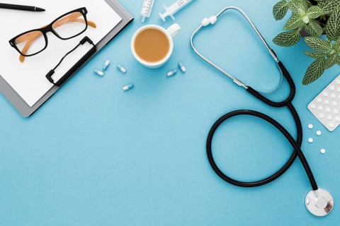 Copy space glasses stethoscope