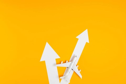 Top view arrows with airplane direction