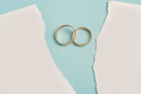 Broken paper wedding rings