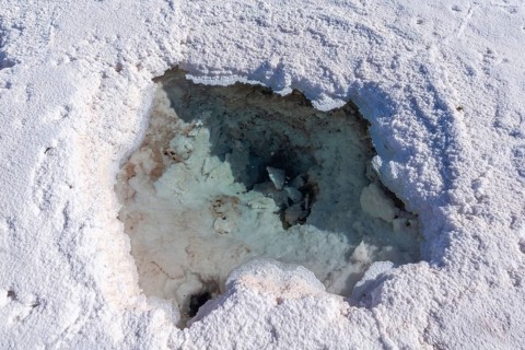 800 sq km salt desert Salinas Grandes