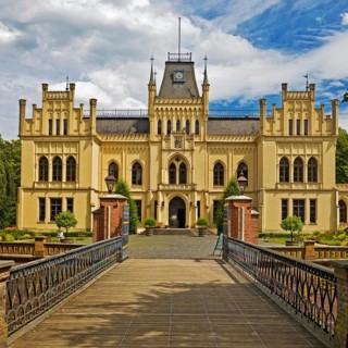 Evenburg moated castle