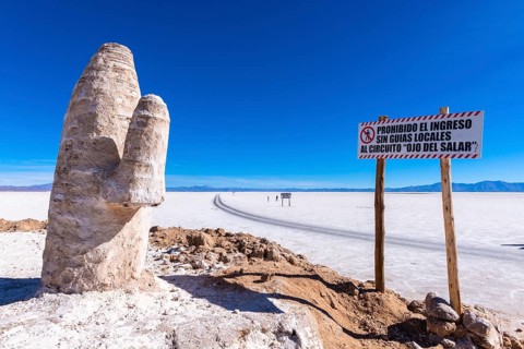 800 sq km salt desert Salinas Grandes
